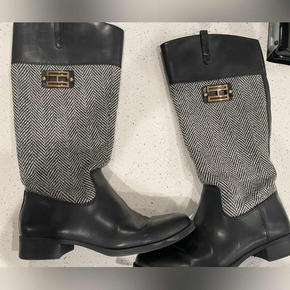 Tommy Hilfiger Boots Size 9 Black & White